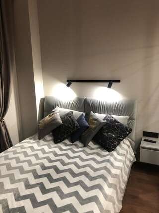 Апартаменты Downtown Cosy apartment with Spa Bath Днепр Апартаменты с 2 спальнями-7