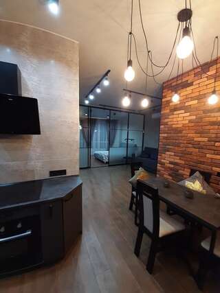 Апартаменты Downtown Cosy apartment with Spa Bath Днепр Апартаменты с 2 спальнями-3