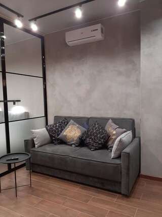 Апартаменты Downtown Cosy apartment with Spa Bath Днепр Апартаменты с 2 спальнями-70